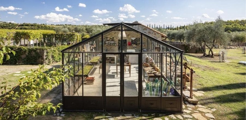 useful description of image if informative and not decoration only.